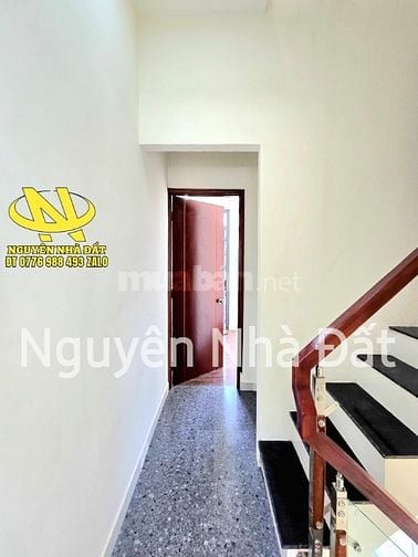 🔥🔥🔥Nhà phố liền kề 2 lầu hẻm xe hơi. Gần chợ trường học🔥🔥🔥