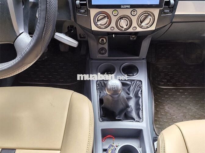 Ford Everest 2014 2.5L 4x2 MT - 116000 km