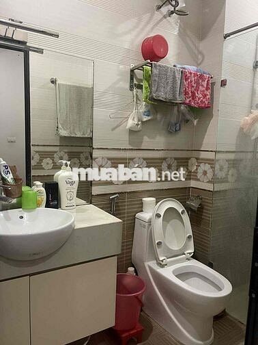 NHÀ EM CHÍNH CHỦ CẦN BÁN NHÀ PHỐ GIA QUẤT - NGÕ THÔNG TỨ PHÍA - TIỆN Í