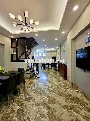 Bán Nhà Đỗ Nhuận BTL Cạnh Công Viên Hòa Bình, 35m 5 Tầng, Ô Tô. 7.7 TỶ