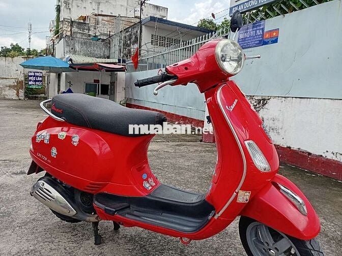Bán xe buýt 3 Piaggio đăng ký 2013 sang điện tử
