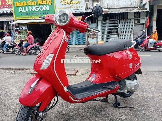 Bán xe buýt 3 Piaggio đăng ký 2013 sang điện tử