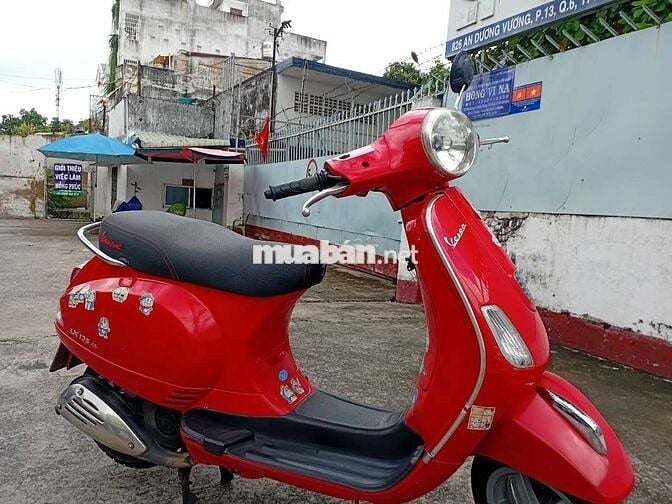 Bán xe buýt 3 Piaggio đăng ký 2013 sang điện tử