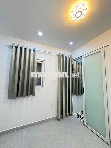 Bán nhà Sổ riêng mới đẹp 100%.Khu dân cư hiện hữu,cách xe hơi 10m.