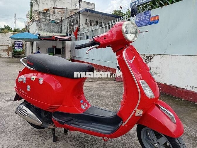 Bán xe buýt 3 Piaggio đăng ký 2013 sang điện tử