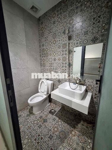 Căn hộ 2PN siêu rộng - thang máy bancon ngay cầu Lê Văn Sỹ, VX Dân Chủ