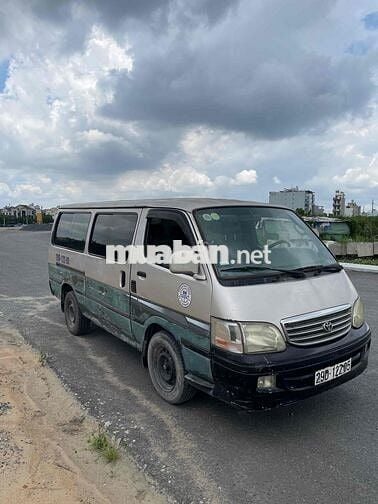 Toyota Hiace 2003 Van 3 chỗ - 100000 km