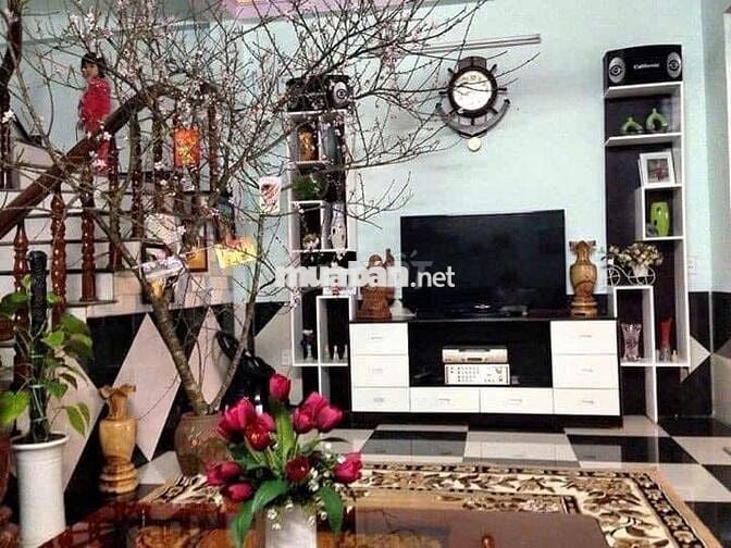 Nhà ngõ 364 Giai Phóng 60m2 x 2 tầng 2pn full đồ 9tr