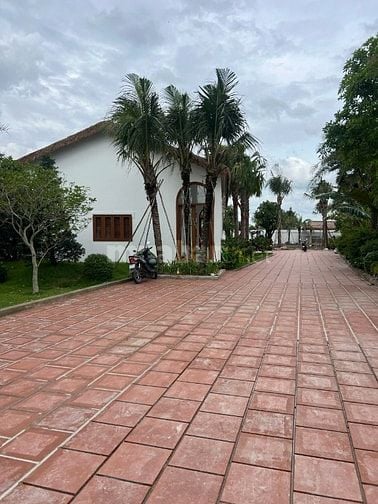 bán căn biệ thự mới đẹp tại đường đỗ văn dậy tân hiệp hóc môn gần sáng