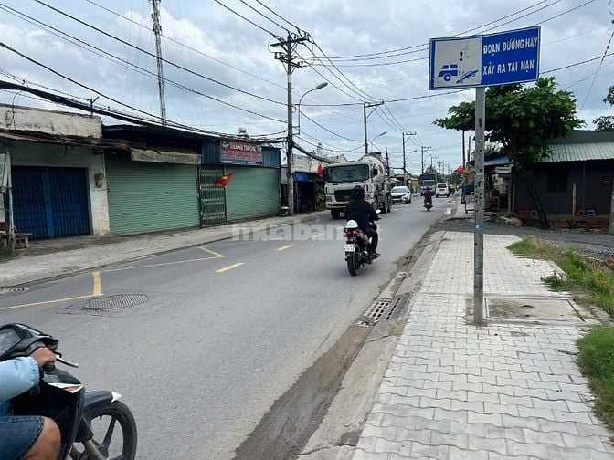 bán căn biệ thự mới đẹp tại đường đỗ văn dậy tân hiệp hóc môn gần sáng