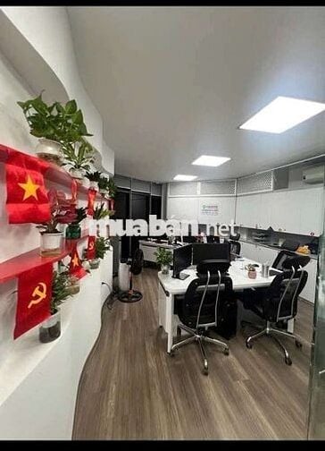 Tôi cần bán nhà mặt phố Miếu Đầm , 6tầng thang máy full nội thất.