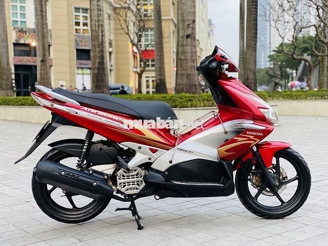 HONDA AIR BLADE 110 FI ĐỎ ĐEN BIỂN HÀ NỘI BAO ZIN
