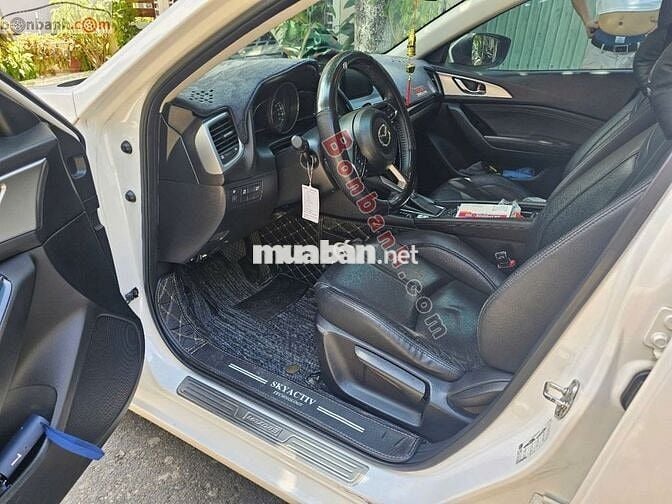 Mazda 3 1.5 AT-Sedan hạng C – Thiết kế thể thao