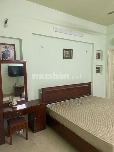 Cho thuê hộ gia đình nhà 4 tầng tại ngõ 639 Hoàng Hoa Thám