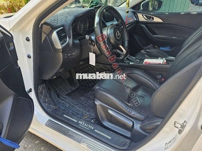 Mazda 3 1.5 AT-Sedan hạng C – Thiết kế thể thao