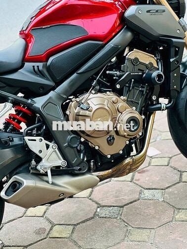 Mạnh Hà Motor bán CB650R 2023 siêu lướt 7k km