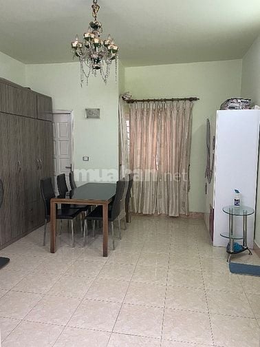 Cho thuê hộ gia đình nhà 4 tầng tại ngõ 639 Hoàng Hoa Thám