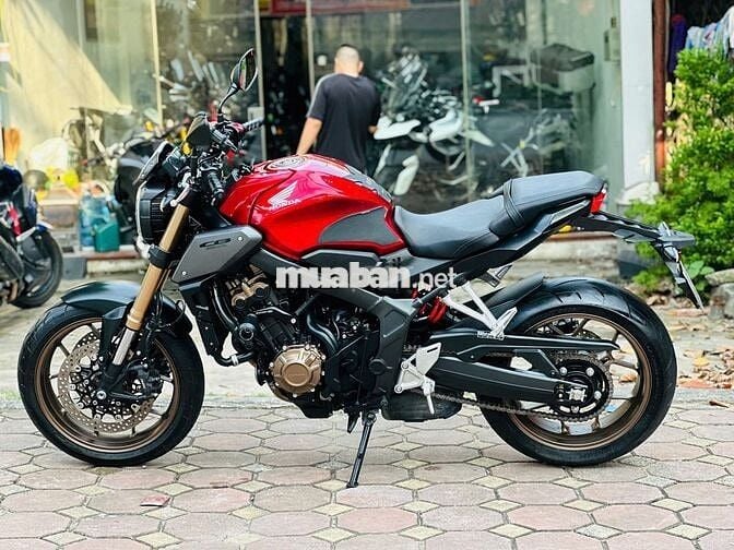 Mạnh Hà Motor bán CB650R 2023 siêu lướt 7k km