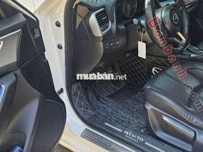 Mazda 3 1.5 AT-Sedan hạng C – Thiết kế thể thao