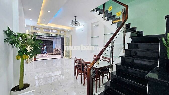 Cho Thuê Nhà Đường Nguyễn Tri Phương, Quận 10 ( Nhà Rộng - KD Tự Do )