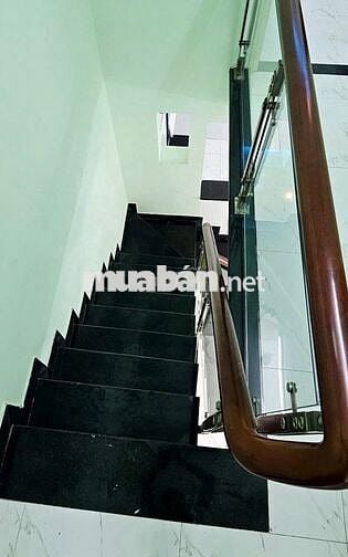 Cho Thuê Nhà Đường Nguyễn Tri Phương, Quận 10 ( Nhà Rộng - KD Tự Do )