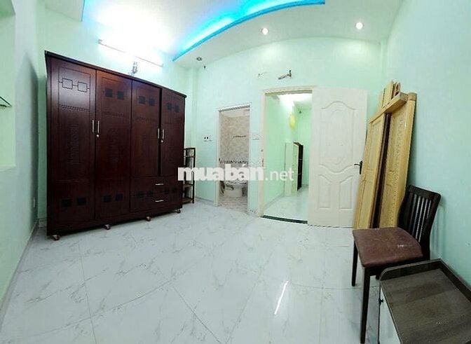 Cho Thuê Nhà Đường Nguyễn Tri Phương, Quận 10 ( Nhà Rộng - KD Tự Do )