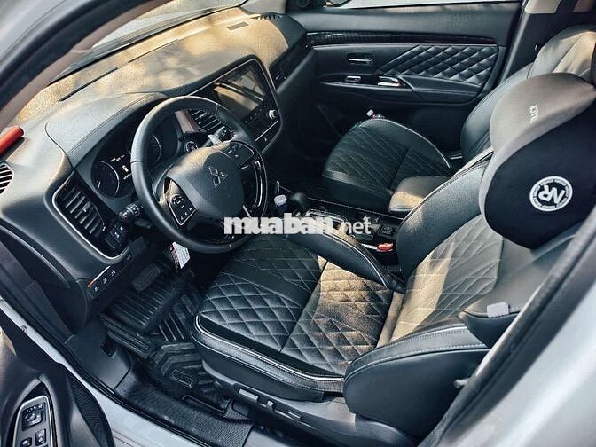 2023 Premium 2.0 CVT - 25555 km