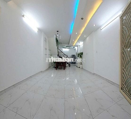Cho Thuê Nhà Đường Nguyễn Tri Phương, Quận 10 ( Nhà Rộng - KD Tự Do )