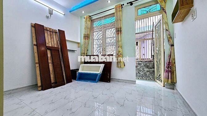 Cho Thuê Nhà Đường Nguyễn Tri Phương, Quận 10 ( Nhà Rộng - KD Tự Do )