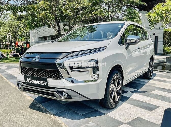 GIÁ ƯU ĐÃI ! Xpander AT Và PRE Slượng vài xe cuối