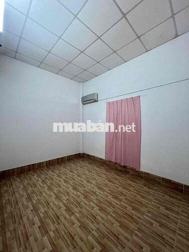 Nhà trệt lầu 2PN Mặt Tiền Trần Hoàng Na 10tr quá êm