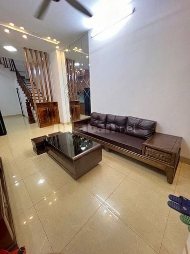 BÁN NHÀ 3 TẦNG – VIỆT HƯNG –38M2 GIÁ 5,7 TỶ NGÕ THÔNG, OTO QUA SỔ ĐỎ F