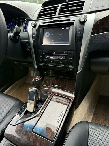 Cần bán Toyota Camry 2.5 Q sx 2016 zin đét cực chất lượng.