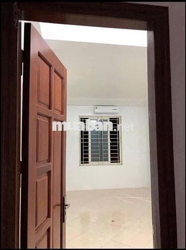 Cho thuê nhà ở ngõ 1333 Giải Phóng, Hà Nội