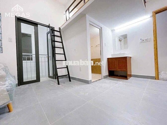 Căn hộ Duplex ngay sát bên Quận 1