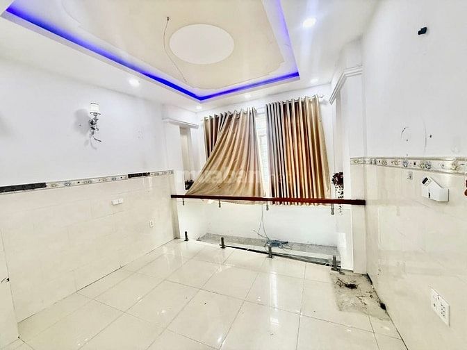 ⭐️Nhà 3 Lầu Mặt tiền đường 30m Nguyễn Xí, P13, Q.Bình Thạnh.