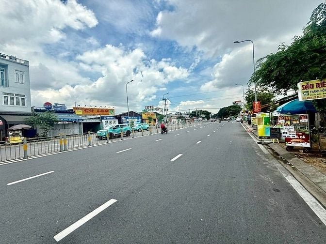 ⭐️Nhà 3 Lầu Mặt tiền đường 30m Nguyễn Xí, P13, Q.Bình Thạnh.