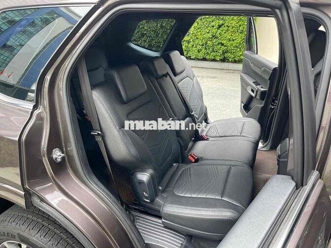 Ford Everest 2024 Titanium 2.0 AT 4x2 - 5600 km