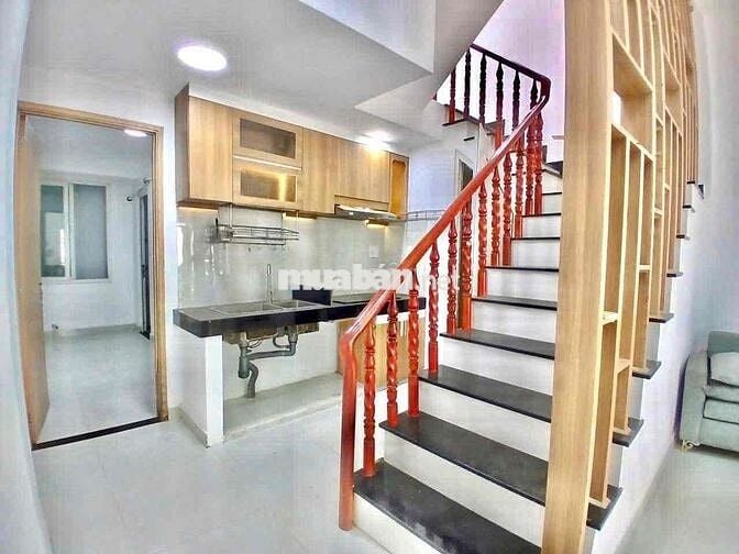 🏡NHÀ 2 TẦNG HẺM XE HƠI GIÁ 4.4 TỶ.