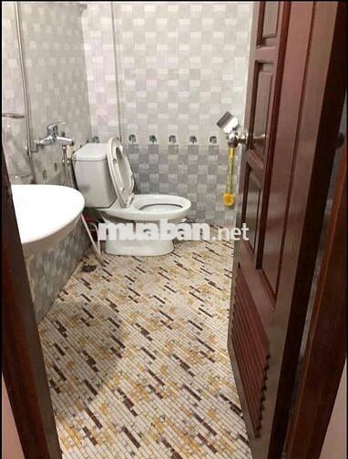 Cho thuê nhà ở ngõ 1333 Giải Phóng, Hà Nội