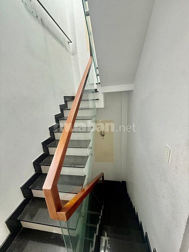 ⭐️Nhà 3 Lầu Mặt tiền đường 30m Nguyễn Xí, P13, Q.Bình Thạnh.