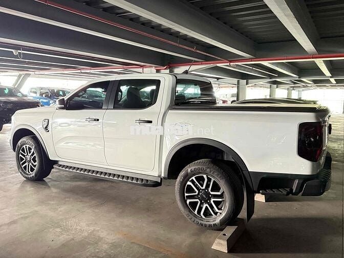 Ranger 2024 Sport 2.0L 4x4 AT, Odo 700km.