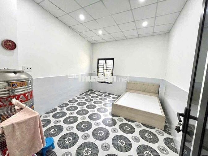 Cho thuê nhà trệt 2 phòng ngủ có sẵn nội thất cơ bản ở KDC 91B
