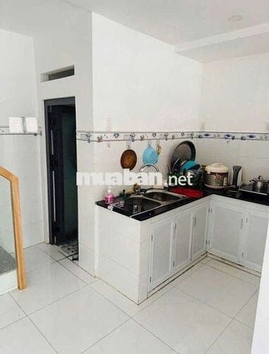 Chính chủ bán nhà gần đường Tạ Quang Bửu HXH