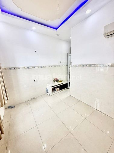 ⭐️Nhà 3 Lầu Mặt tiền đường 30m Nguyễn Xí, P13, Q.Bình Thạnh.
