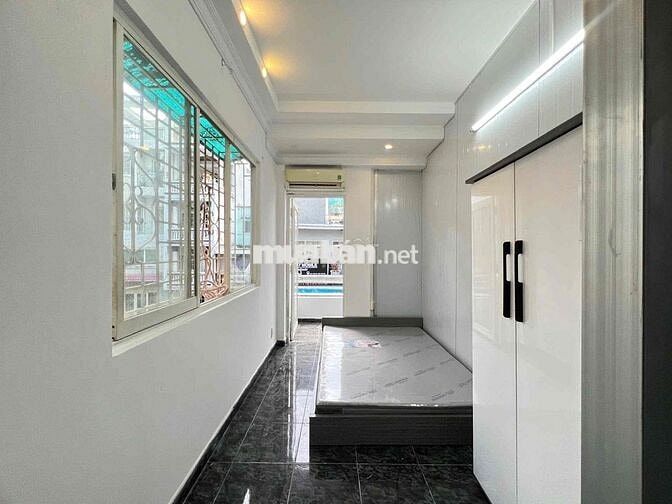 Căn Hộ 2 Phòng Ngủ Bancol Máy Giặt Riêng 4ng4xe Ngay Đại Học Kinh Tế
