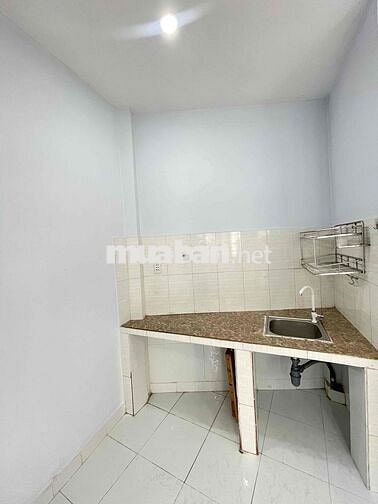 Phòng trọ 15m2 đường Nơ Trang Long đầy đủ máy lạnh tủ lạnh