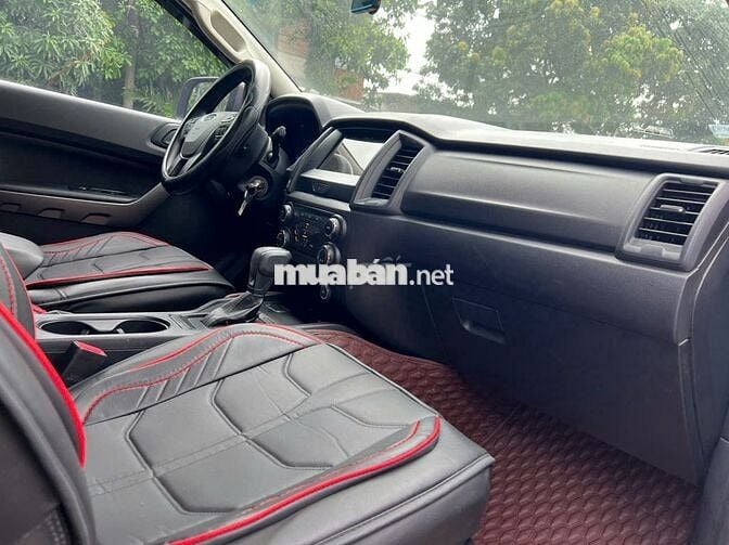 Ford Ranger XLS AT 2020 Nhập Thái Xe Chuẩn Đẹp