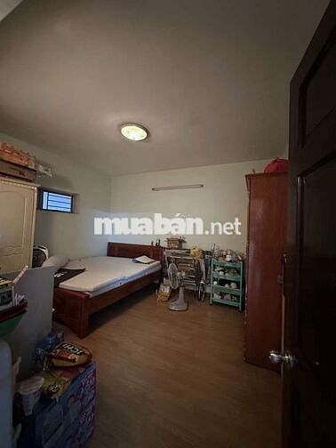 Gần đh Văn Lang - đh Công Nghiệp, chung cư 100m2, 3.2 tỉ, P17, Gò Vấp.