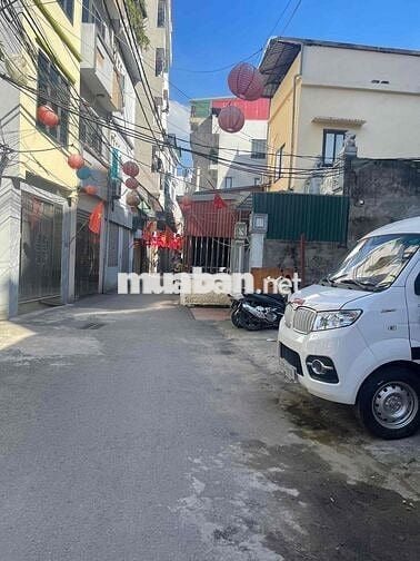 Kim giang 38m mt3,5m 4t 4 ngủ ,50m ra phố,dân trí cao,an ninh,an sinh